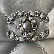 Chanel 16 Flap Bag Grey Size 16 x 26 x 9 cm - 6