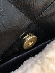 Chanel 19 Flap Bag 01 Size 16 x 26 x 9 cm - 2