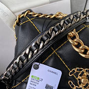 Chanel 19 Flap Bag 02 Size 16 x 26 x 9 cm - 5