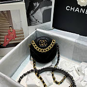 Chanel CL 19 Clutch With Chain Size 12 x 12 x 4.5 cm - 2