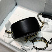 Chanel CL 19 Clutch With Chain Size 12 x 12 x 4.5 cm - 3