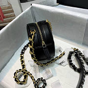 Chanel CL 19 Clutch With Chain Size 12 x 12 x 4.5 cm - 5