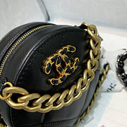 Chanel CL 19 Clutch With Chain Size 12 x 12 x 4.5 cm - 6