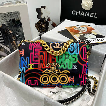 Chanel 19 Flap Bag 03 Size 16 x 26 x 9 cm