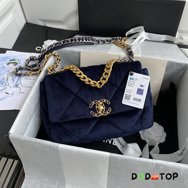 Chanel Flap Bag Size 26 x 9 x 16 cm - 1