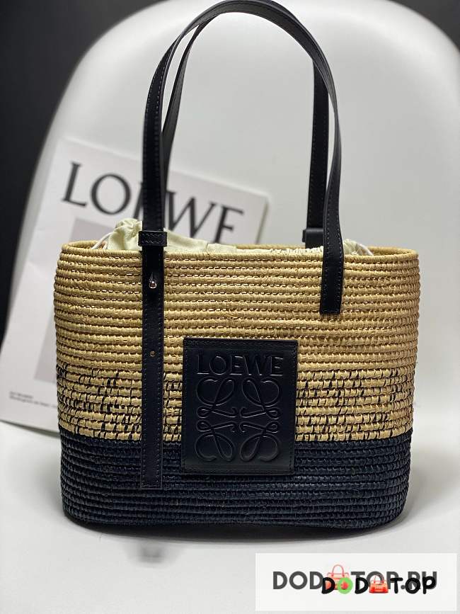 Loewe Woven Straw Basket Bag Size 30 x 21 x 11 cm - 1