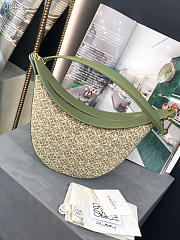 Loewe Half Moon Hobo Green Bag 18 Size 34 x 9 x 27 cm - 3