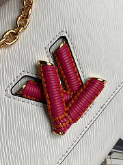 Louis Vuitton Twist MM 02 Size 23 x 17 x 9.5 cm - 6