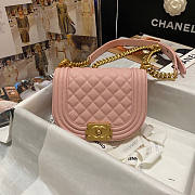 Chanel CL Small Boy Chanel Messenger Bag Pink Size 12.5 x 18 x 6 cm - 1
