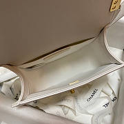 Chanel CL Small Boy Chanel Messenger Bag White Size 12.5 x 18 x 6 cm - 2