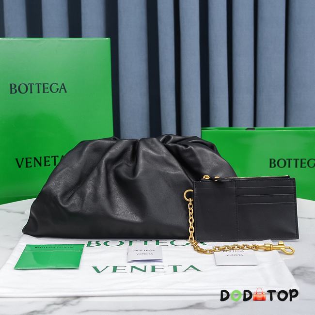 Bottega Veneta The Pouch Black Size 38 x 20 x 8.5 cm - 1