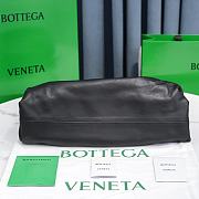 Bottega Veneta The Pouch Black Size 38 x 20 x 8.5 cm - 4