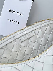 Bottega Veneta Pouch On Strap White Size 12 x 11 x 25 cm - 2