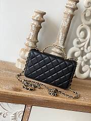 Chanel Handle Black Bag Size 19 cm - 4