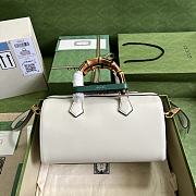 Gucci White Handbag Size 30 x 18 x 15 cm - 4