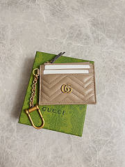 Gucci GG Marmont Keychain Wallet Size 10 x 7.5 cm - 1