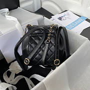 Chanel Backpack Black Size 18 x 18 x 12 cm - 3