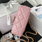 Chanel Flap Bag Pink Size 24 cm - 4