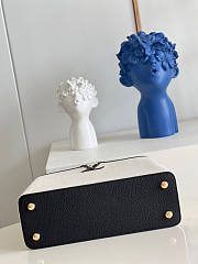 Louis Vuitton Capucines MM 01 Size 31.5 x 20 x 11 cm - 3