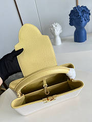Louis Vuitton Capucines MM 02 Size 31.5 x 20 x 11 cm - 2