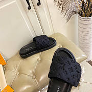 Louis Vuitton Pool Pillow Comfort Mule Black - 4