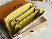 Louis Vuitton LV Zipper Wallet Size 19.5 x 10.5 x 2.5 cm - 2