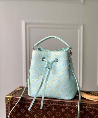 Louis Vuitton M46023 Neonoe BB Handbag Size 20 x 20 x 13 cm