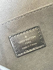 Louis Vuitton LV Dauphine MM 01 Size 25 x 17 x 10.5 cm - 6