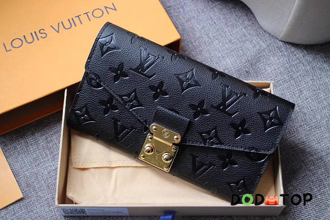 Louis Vuitton LV Pochette Metis Wallet Size 19 × 10.5 × 2.5 cm - 1