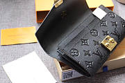 Louis Vuitton LV Pochette Metis Wallet Size 19 × 10.5 × 2.5 cm - 2