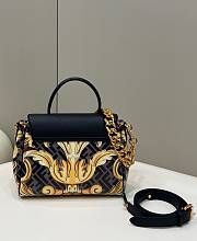 Fendi x Versace LaMedusa Bag Gold Baroque Size 25 x 15 x 22 cm - 3