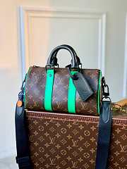 Louis Vuitton Keepall Bandouliere 25 Bag Green - 1