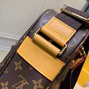 Louis Vuitton LV Sac Bosphore 2way Shoulder Bag Size 35.5 x 25 x 8.5 cm - 3