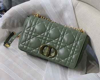 Dior M9243 Large Quilted Macrocannage Calfskin Green Size 29 x 18 x 10 cm
