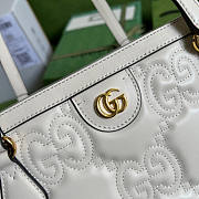 Gucci GG Matelassé Leather Medium Tote White Size 38 x 28 x 14 cm - 3