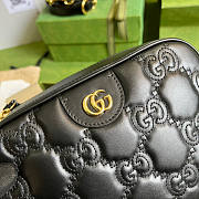 Gucci GG Matelassé Leather Shoulder Bag Black Size 21.5 x 17 x 7.5 cm - 6