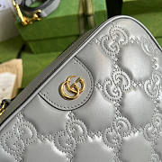 Gucci GG Matelassé Leather Shoulder Bag Gray Size 21.5 x 17 x 7.5 cm - 6