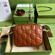 Gucci GG Matelassé Leather Shoulder Bag Brown Size 21.5 x 17 x 7.5 cm - 1