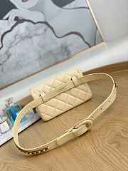 Chanel A99009 Waist bag Lambskin Apricot Gold Size 18 x 3.5 x 12 cm - 6