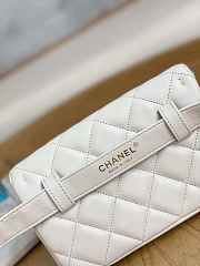 Chanel A99009 Waist bag Lambskin White Gold Size 18 x 3.5 x 12 cm - 4