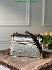 Louis Vuitton LV Shoulder Bag Size 21 x 14 x 9 cm - 3