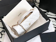 Chanel Cl Flap Phone Holder With Chain White Size 12.4 x 22.3 x 5.7 cm - 6