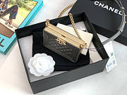 Chanel Cl Boy Minaudiere Gray Size 7.5 x 11 x 2.4 cm - 2