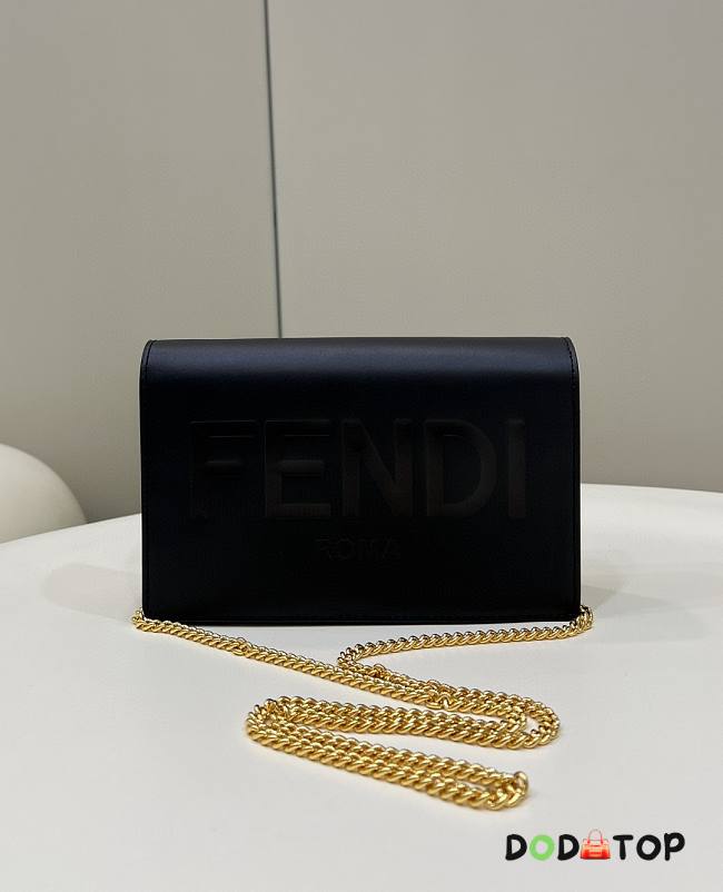 Fendi Chain Bag Black Size 20 x 6 x 13 cm - 1