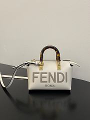 Fendi Roma Mini Bag White Size 17 x 18 x 8 cm - 1