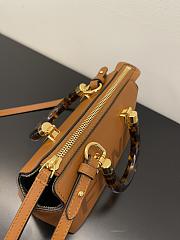 Fendi Roma Mini Bag Brown Size 17 x 18 x 8 cm - 2