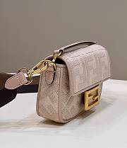 Fendi Baguette FF Bag Size 19 x 11.5 x 4 cm - 6