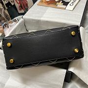 Chanel Medieval 22C Tiffany Handbag Black Size 23 x 24 x 9 cm - 4