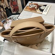 Chanel Medieval 22C Tiffany Handbag Beige Size 23 x 24 x 9 cm - 3