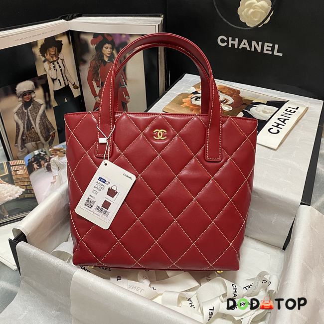 Chanel Medieval 22C Tiffany Handbag Red Size 23 x 24 x 9 cm - 1